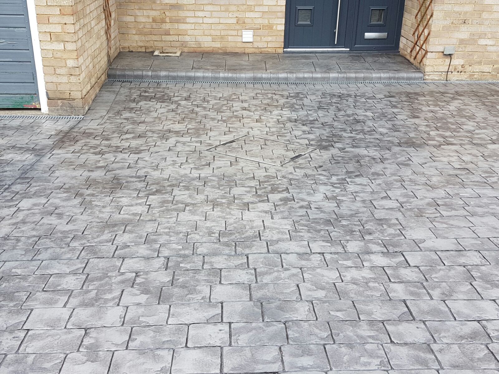 Imprinted concrete driveway