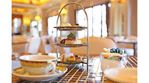 Add Champagne to Tea Service as it Becomes Luxe